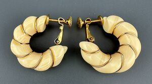 Vintage Napier Hoop Earrings MCM Cream Shrimp Gold Tone Clip Screw Signed